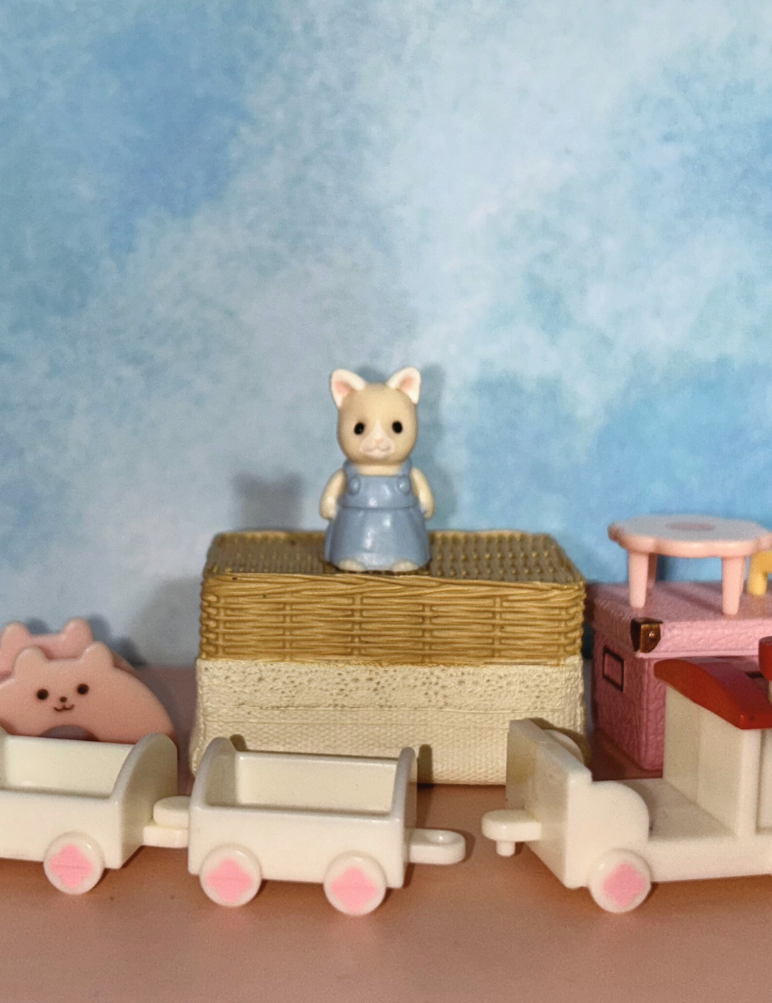 Sylvanian Families Miniature Cat Girl Figure