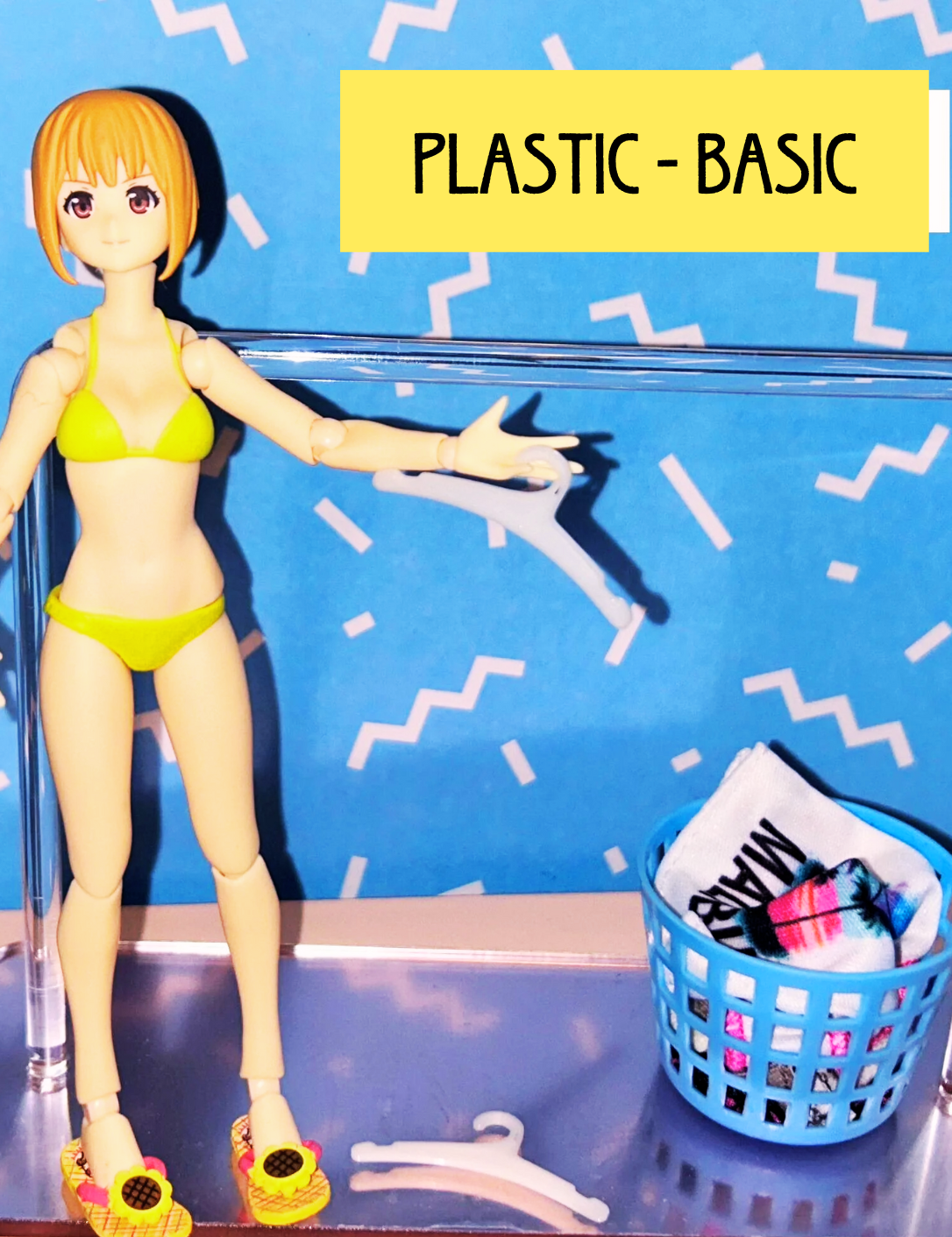 12th Scale Basic Plastic Hanger