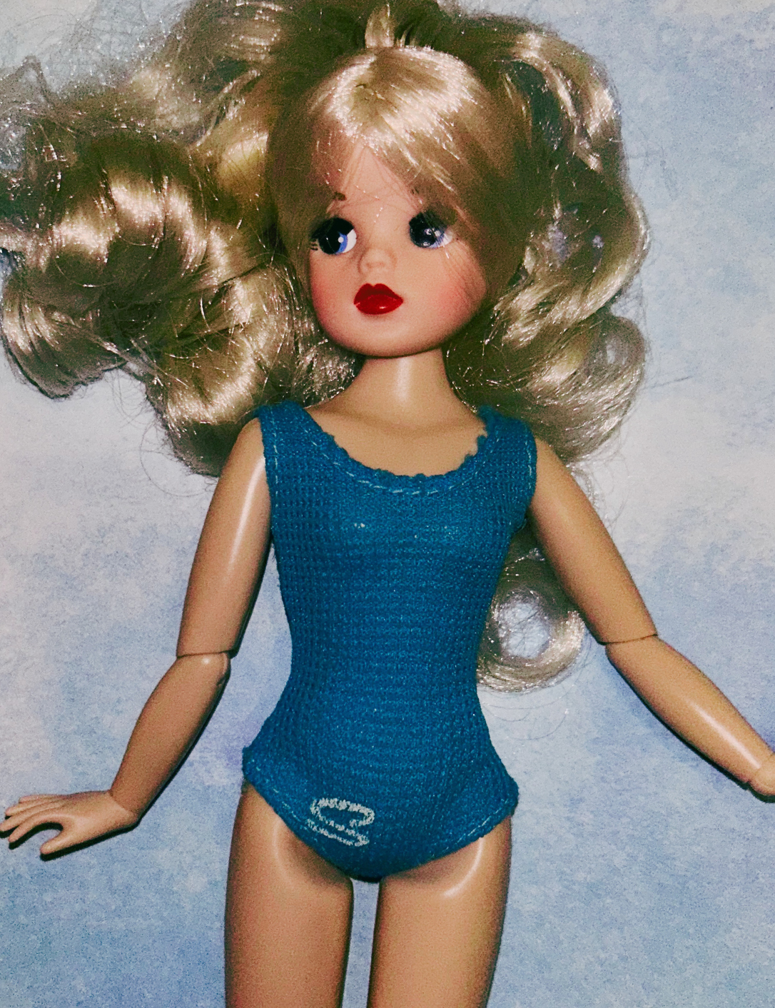 1975 Pedigree Funtime Sindy Fashion Doll Blue Swimsuit