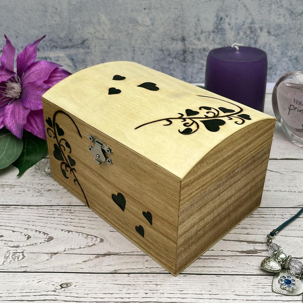 wooden hearts box