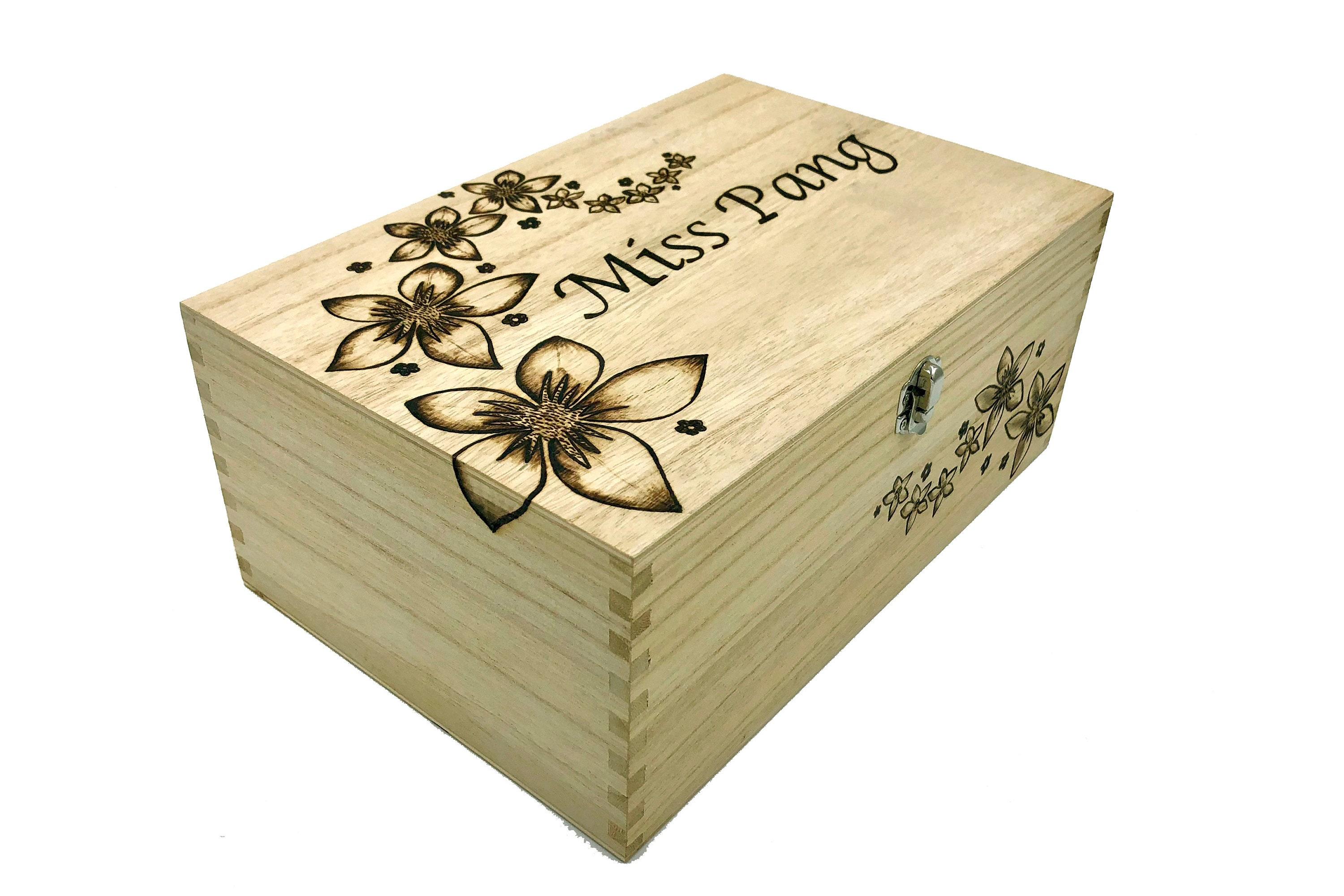 box with two names and birth flower