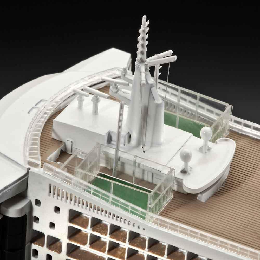 Queen Mary Cruise Liner Ship Model Kit