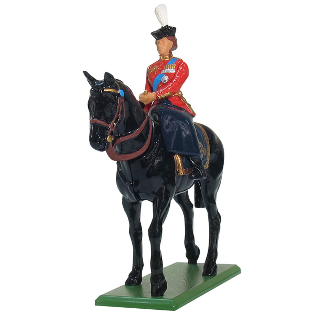 View 2 WBritain Ceremonial Collection Her Majesty The Queen Mounted Figure Scale 1:32 B41075