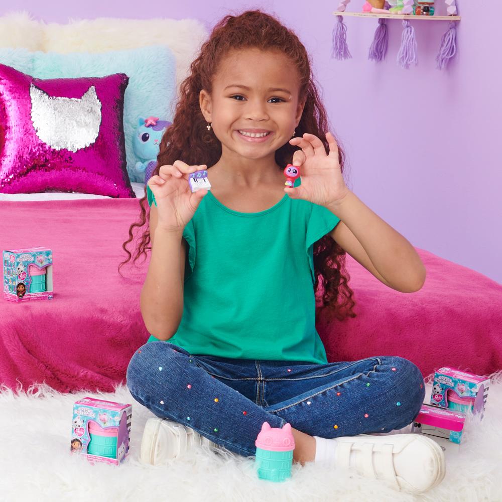 Gabby's Dollhouse Surprise Figure Capsule Blind Pack with Accessory