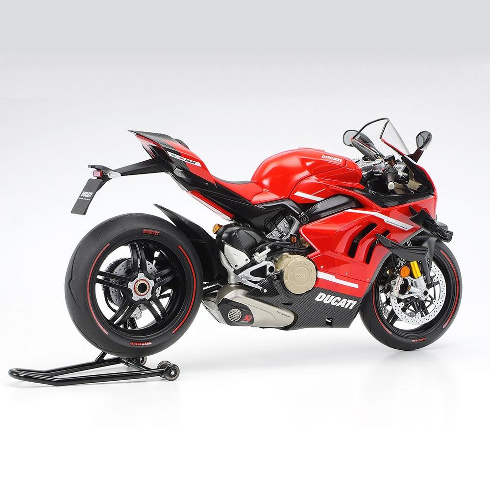 View 3 Tamiya Ducati Superleggera V4 Motorcycle Plastic Model Kit Scale 1/12 14140