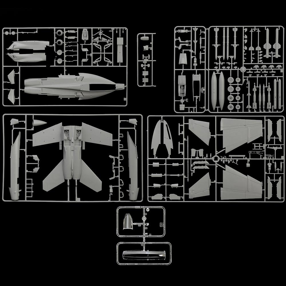 View 2 Italeri F/A-18F Super Hornet US Navy Military Aircraft Model Kit 2823 Scale 1:48 2823