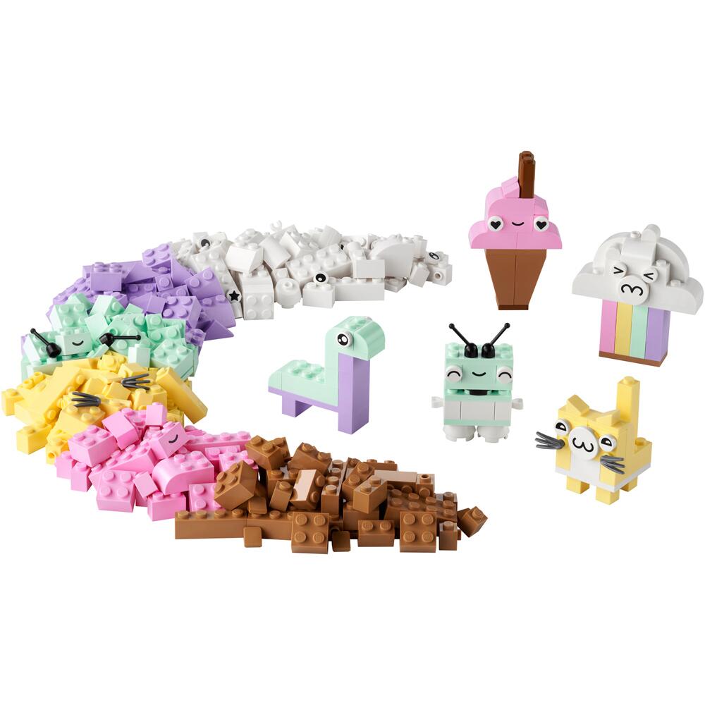 LEGO Unicorn Building Instructions 002 — LEGO Classic Creative DIY 