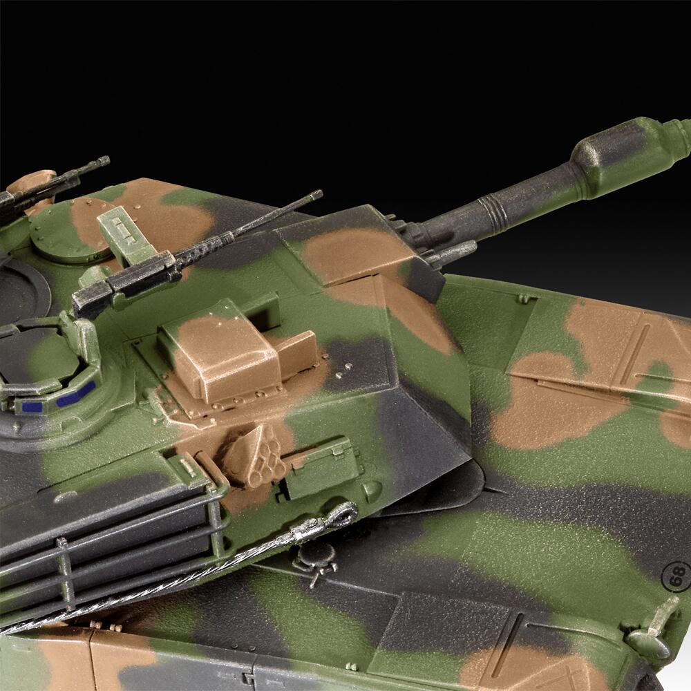 日本買取1/16　M1A1 AIM エイブラムス近代改修型　未組立品　トランペッター キャラクター
