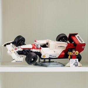 View 5 LEGO Icons McLaren MP4/4 & Ayrton Senna Building Set 10330 L10330