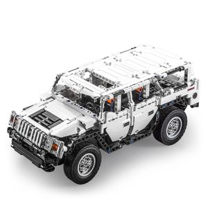 View 5 CaDA Cars Warrior H2 Off-Roader Construction Set Toy C51044W