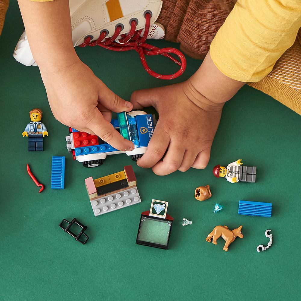 LEGO City Police Dog Unit Building Set