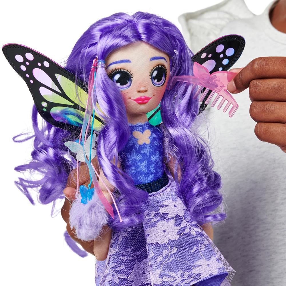 View 4 Dream Seekers ZARA Doll with Hair Clips & Comb D13835