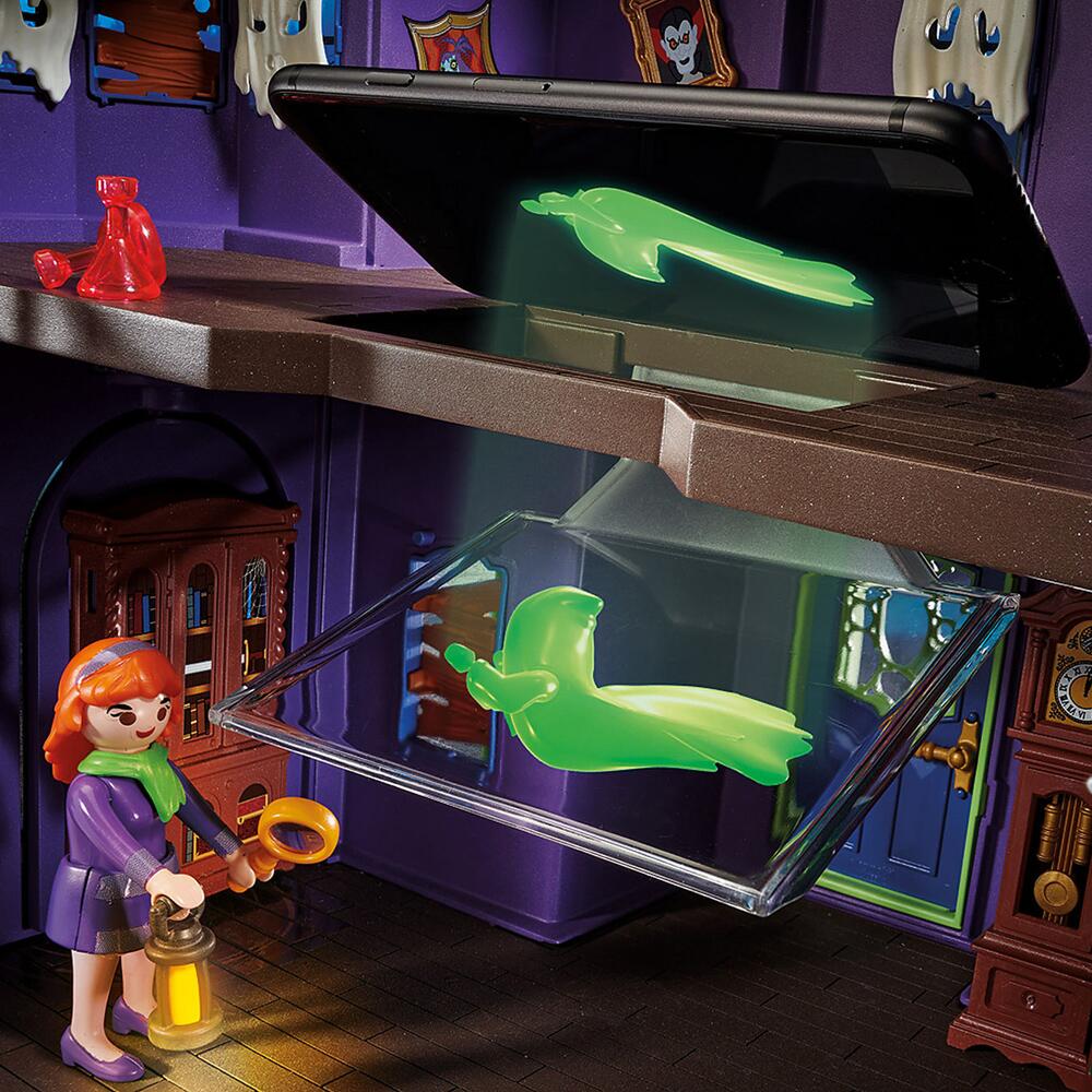 View 4 Playmobil Scooby Doo! Adventure in the Mystery Mansion Playset P70361