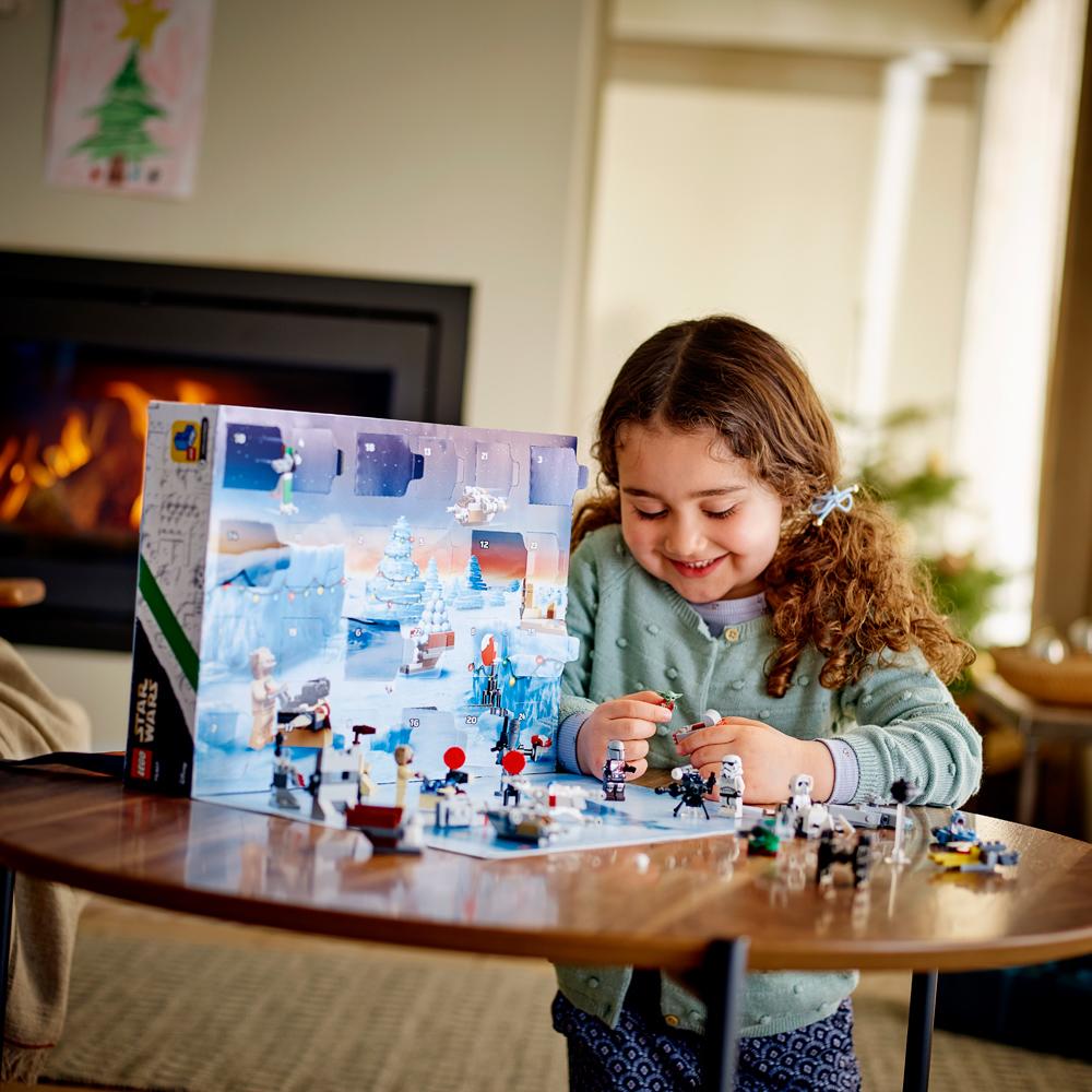 LEGO Star Wars The Mandalorian Advent Calendar 2021