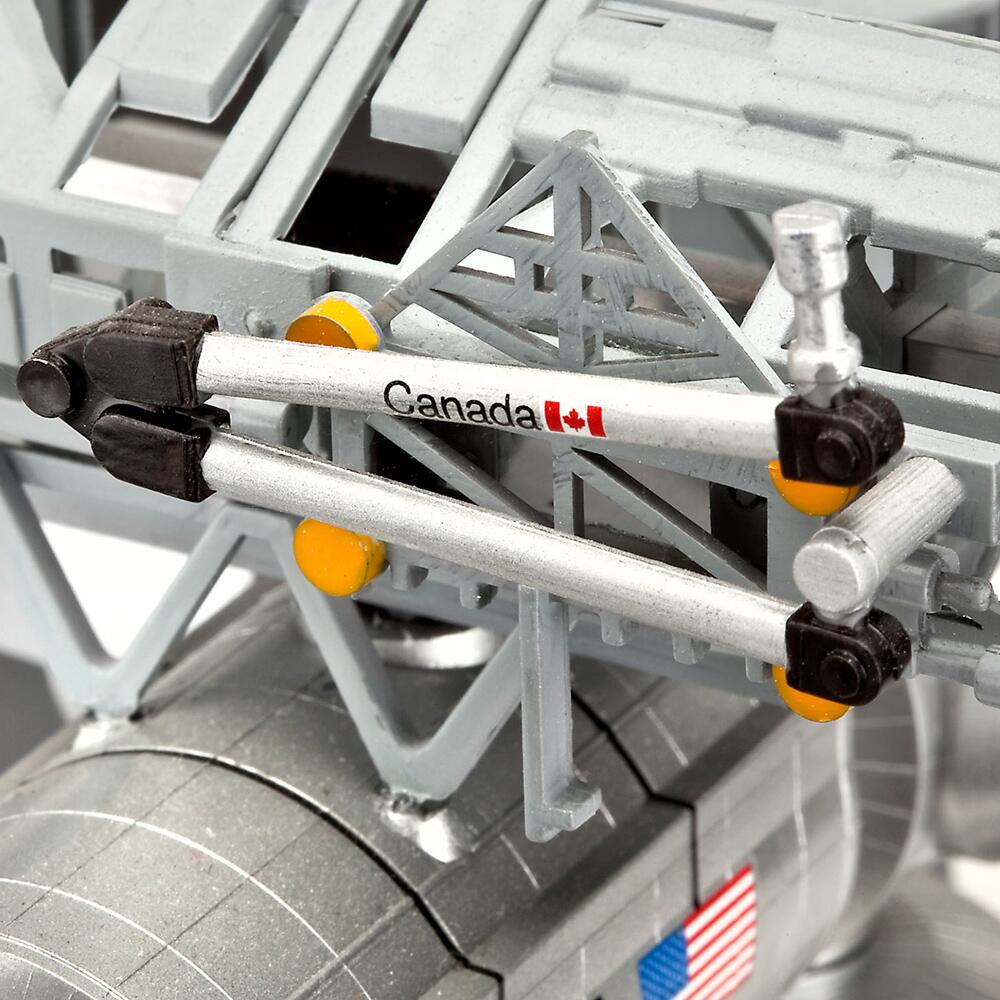 Revell 1/144 International Space Station ISS 25th