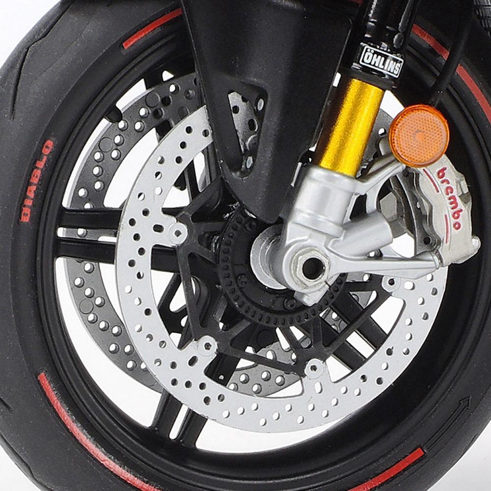 View 5 Tamiya Ducati Superleggera V4 Motorcycle Plastic Model Kit Scale 1/12 14140