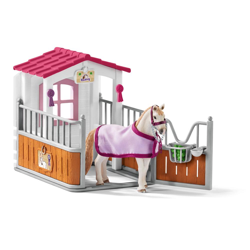 View 2 Schleich Horse Club Horse Stall with Lusitano Mare Playset 42368 Ages 5-12 42368