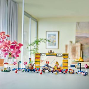 View 5 LEGO Super Mario: Mario Kart Baby Peach & Grand Prix Set 72036 6526955