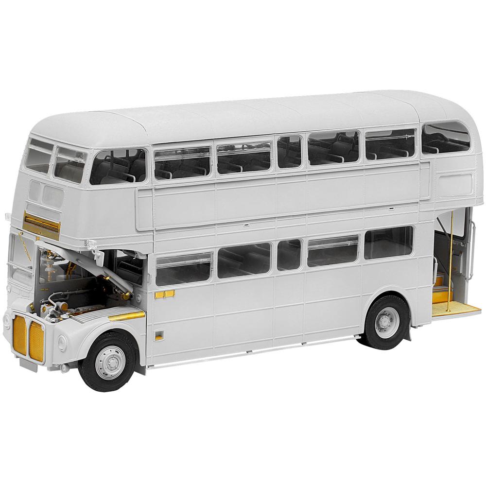 View 4 Revell Platinum Edition London Bus AEC Routemaster Model Kit Scale 1:24 07720