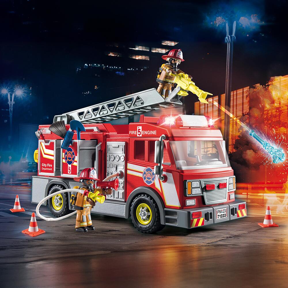 Playmobil City Action Fire Engine with Flashing Lights Vehicle Playset ...