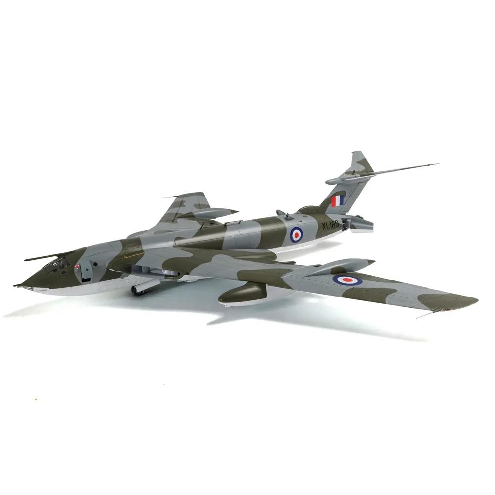 View 2 Airfix Handley Page Victor B Mk.2 (BS) Bomber Aircraft Model Kit Scale 1:72 HA12008