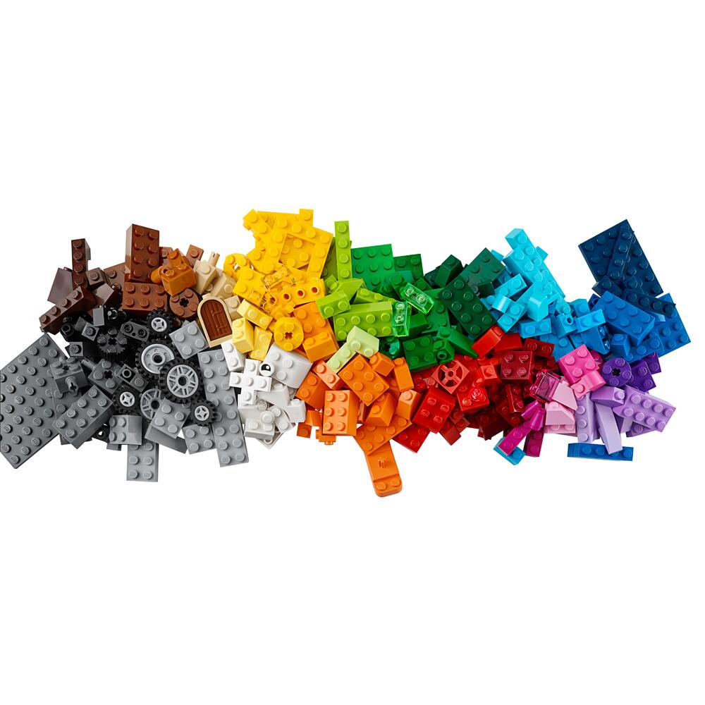View 2 LEGO Classic Creative Brick Box MEDIUM 484 Pieces Ages 4-99 10696