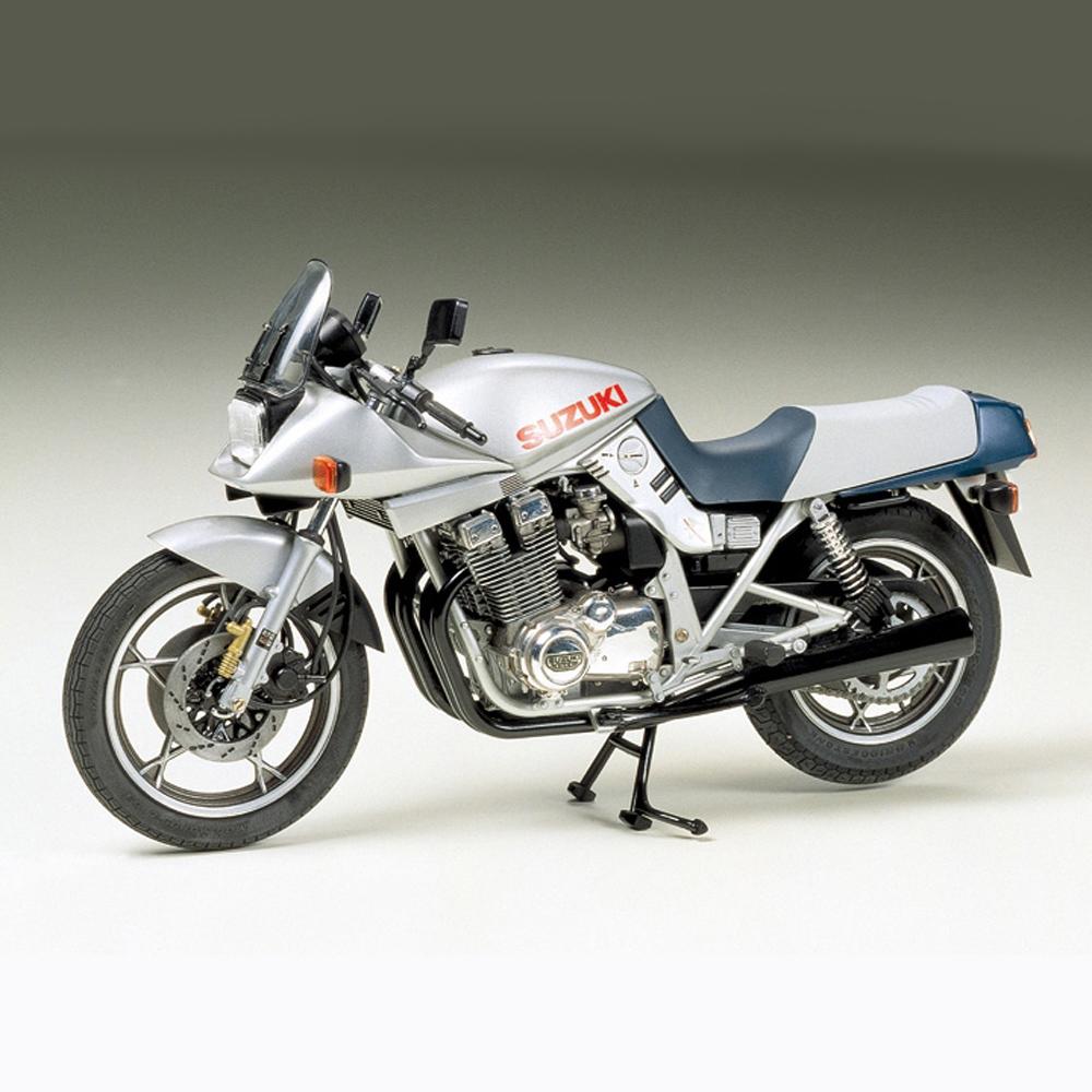 View 2 Tamiya Suzuki GSX1100S Katana Motorcycle Model Kit (Scale 1:12) 14010