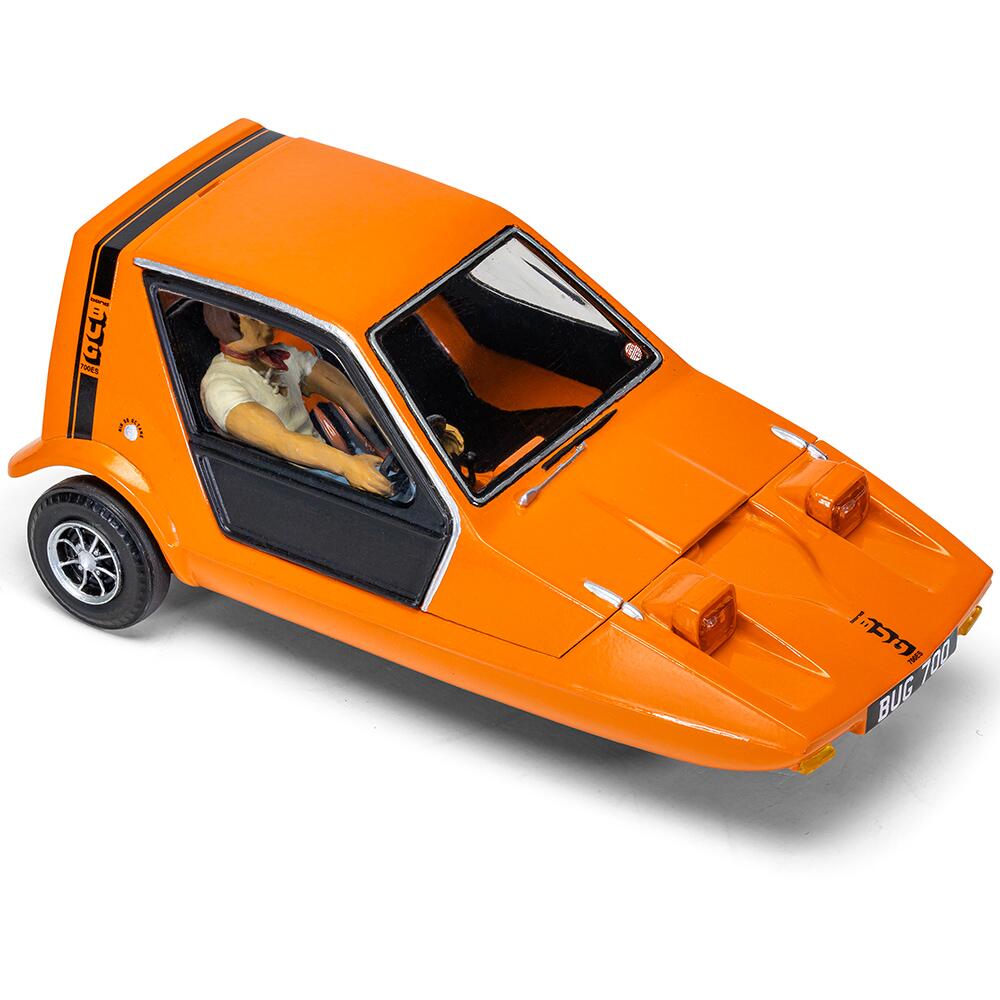 Airfix Vintage Classics Bond Bug 3 Wheeled Car Model Kit A02413V