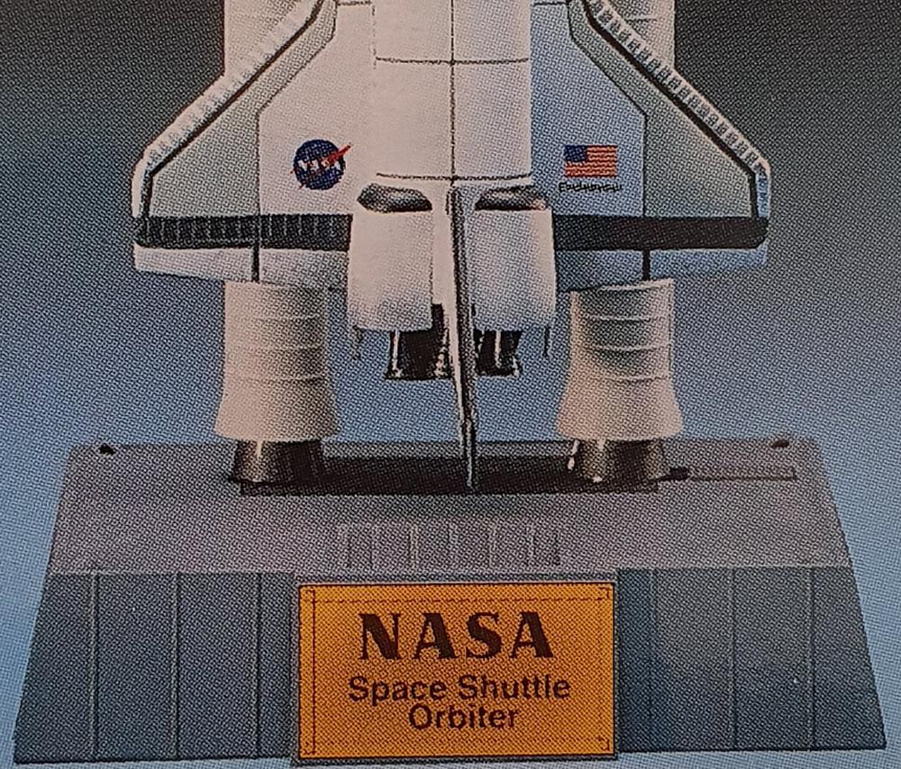 View 5 Academy Space Shuttle & Booster Rockets Model Kit Scale 1:288 12707