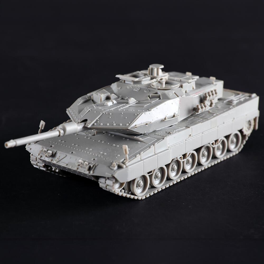 Trumpeter Leopard 2 A6EX Main Battle Tank Military Model Kit Scale 1:72