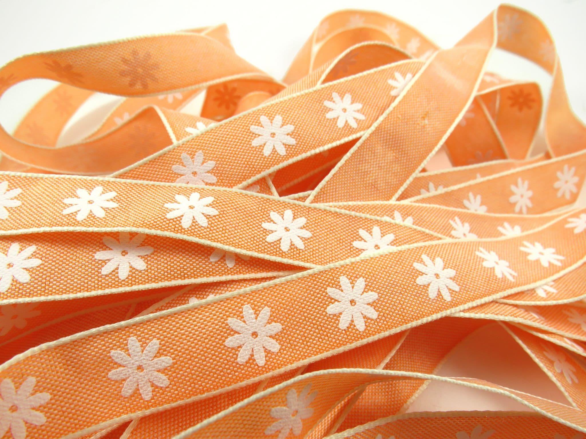 Ribbon pattern on sale