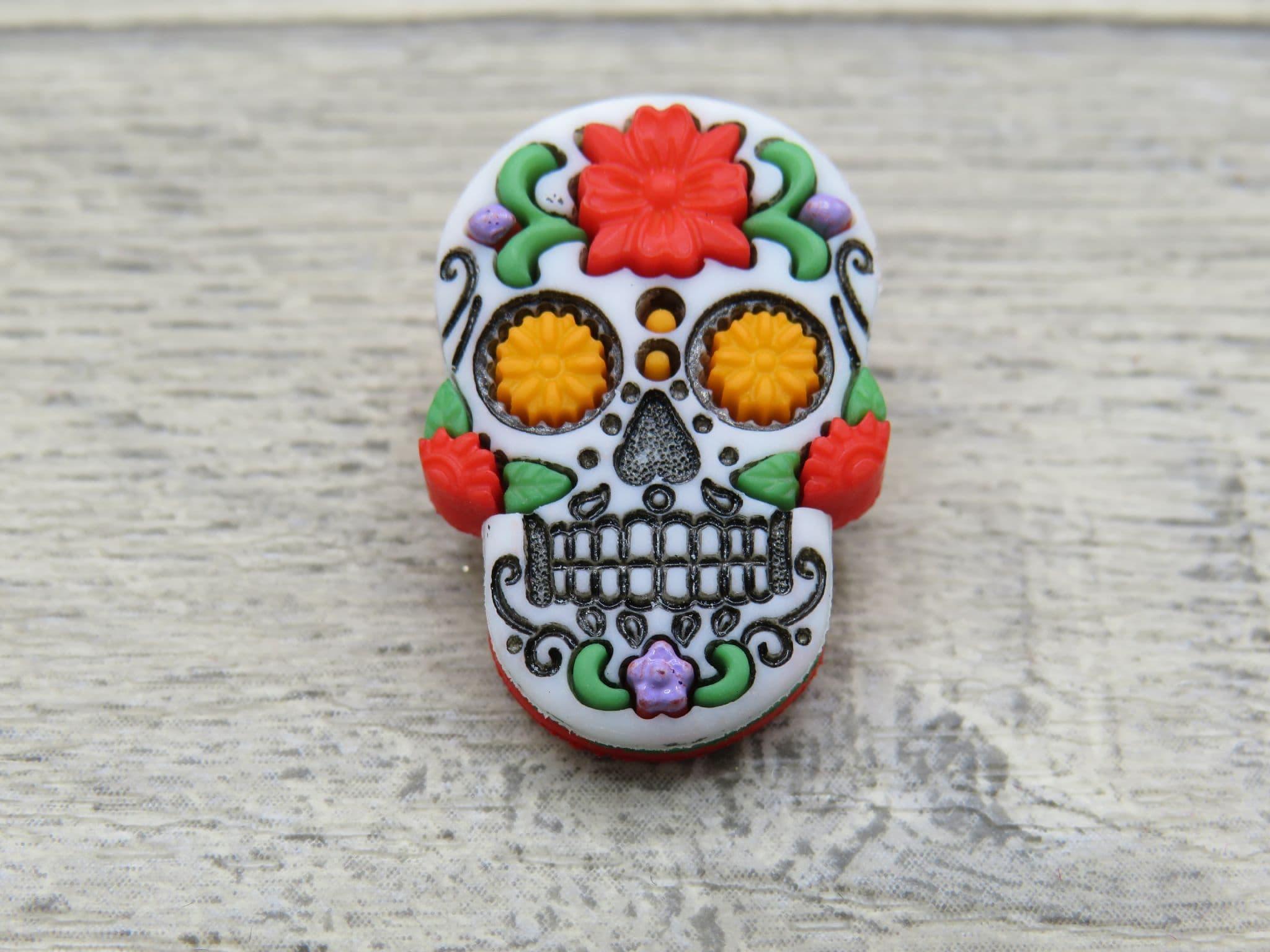 Skull buttons for 2025 clothing
