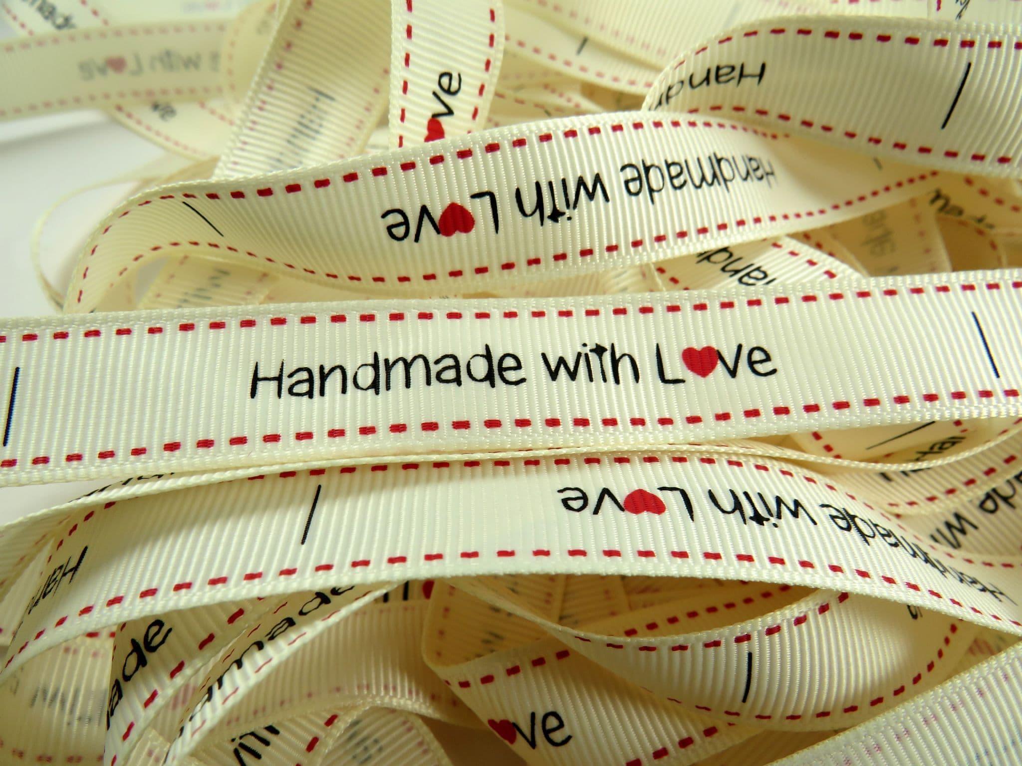 Handmade with Love - Berties Bows Sewing Labels - Per 11 Labels