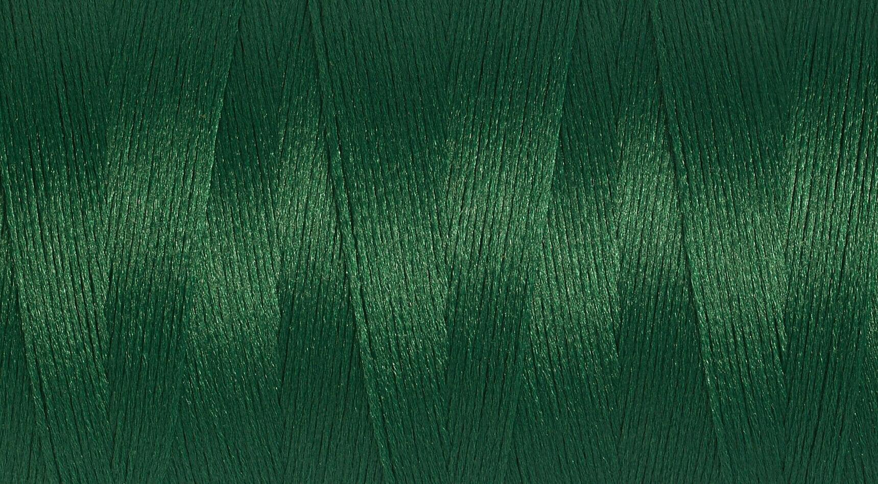 Gutermann Bulky-lock 160 2000m overlocking thread in colour number 340 Amazon Green