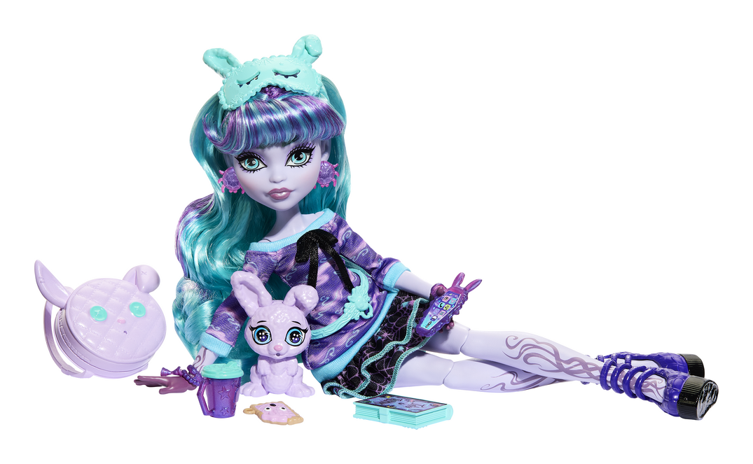 Monster High Creepover Party Twyla Fashion Doll