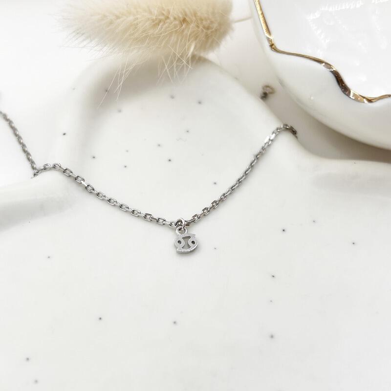 Cancer white gold mini charm