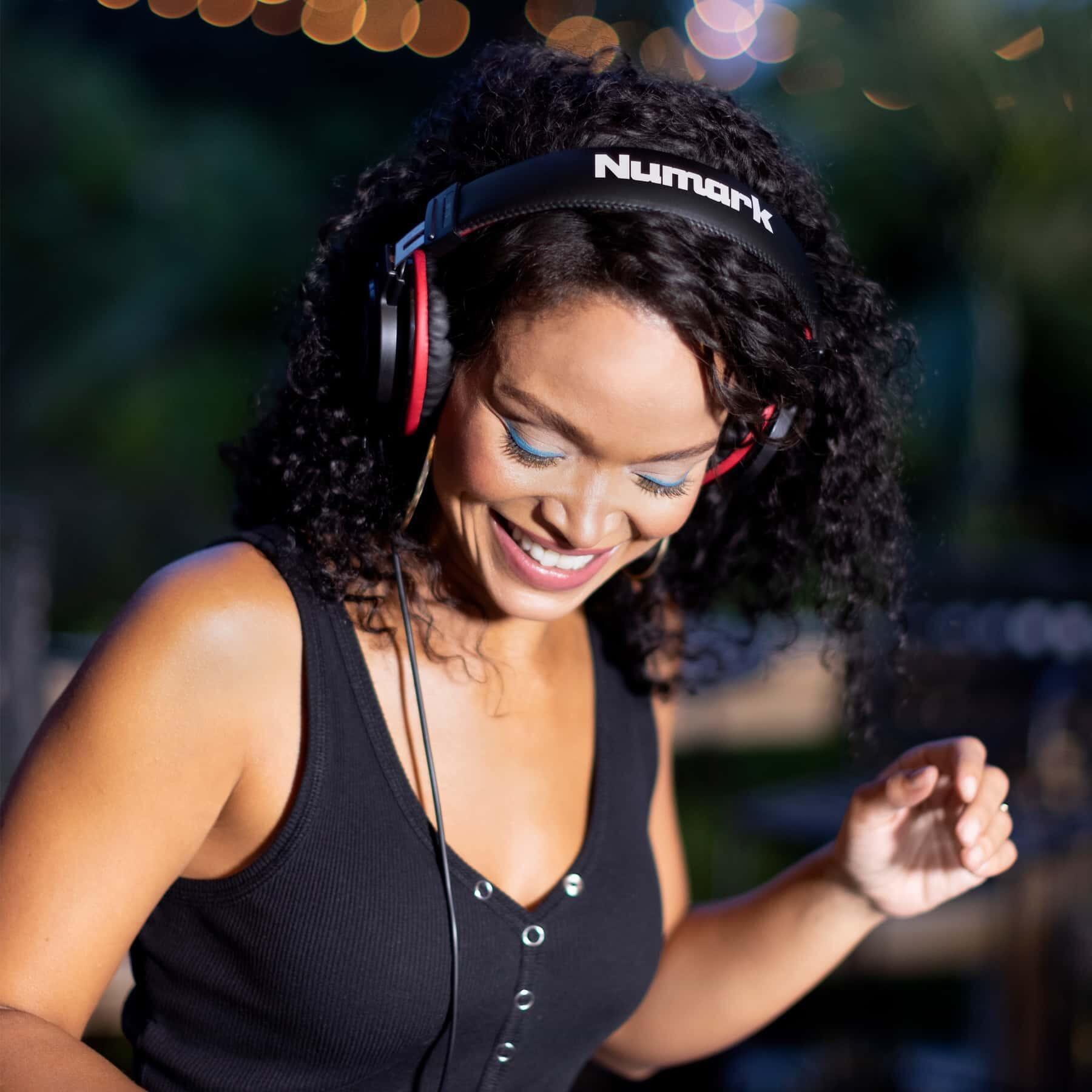 Numark HF175 Professional Monitoring Headphones lifestyle image 3
