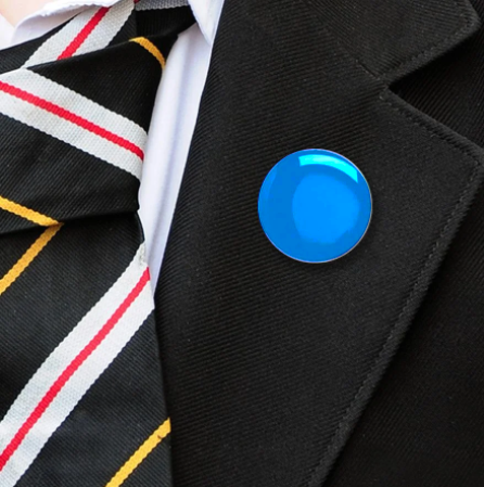 Round enamel badges light blue