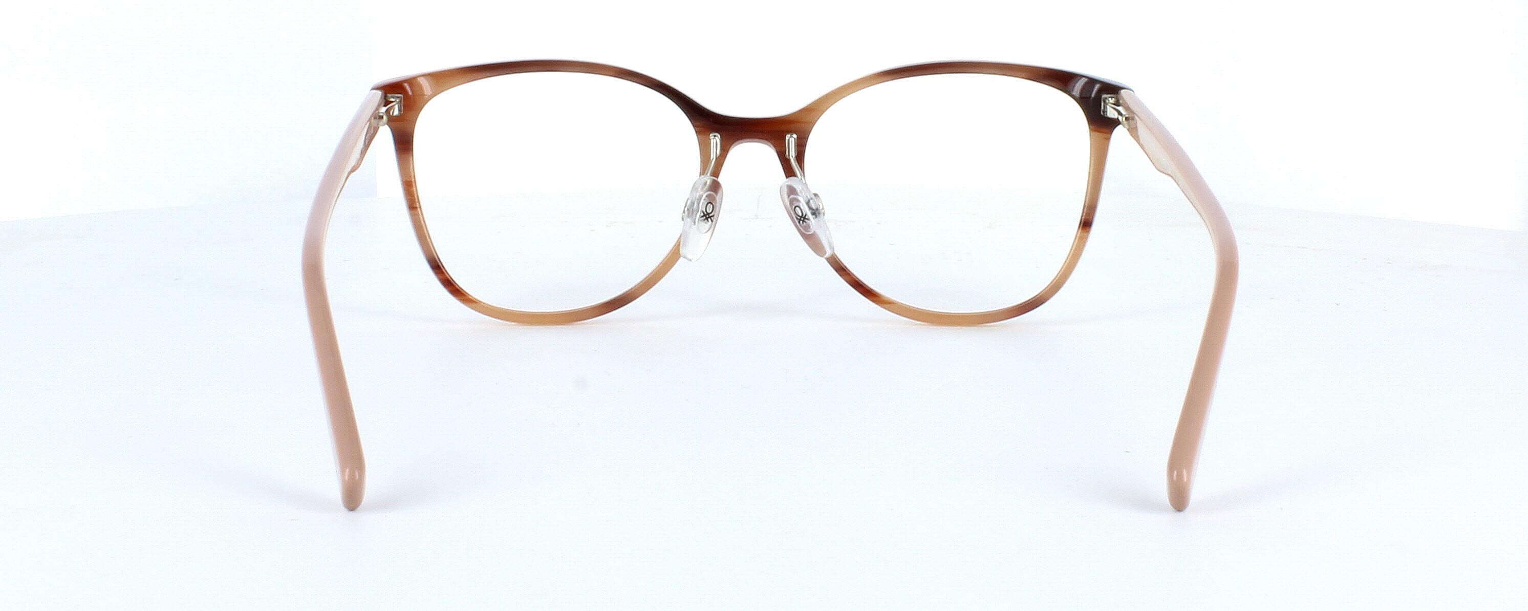 Benetton 1027 151 - Ladies round shaped plastic frame in light tortoise with beige sprung hinged arms - image view 4