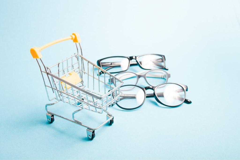 4 Reasons to Buy Your Prescription Glasses Online