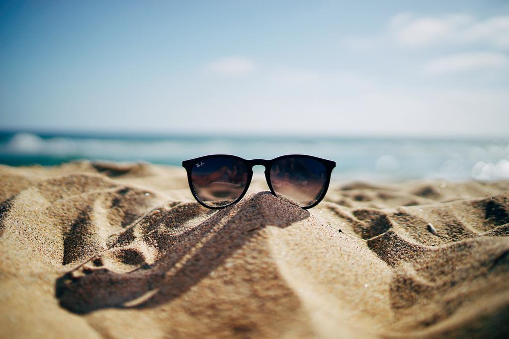 Protect Your Eyes from the Sun in the Heat Wave