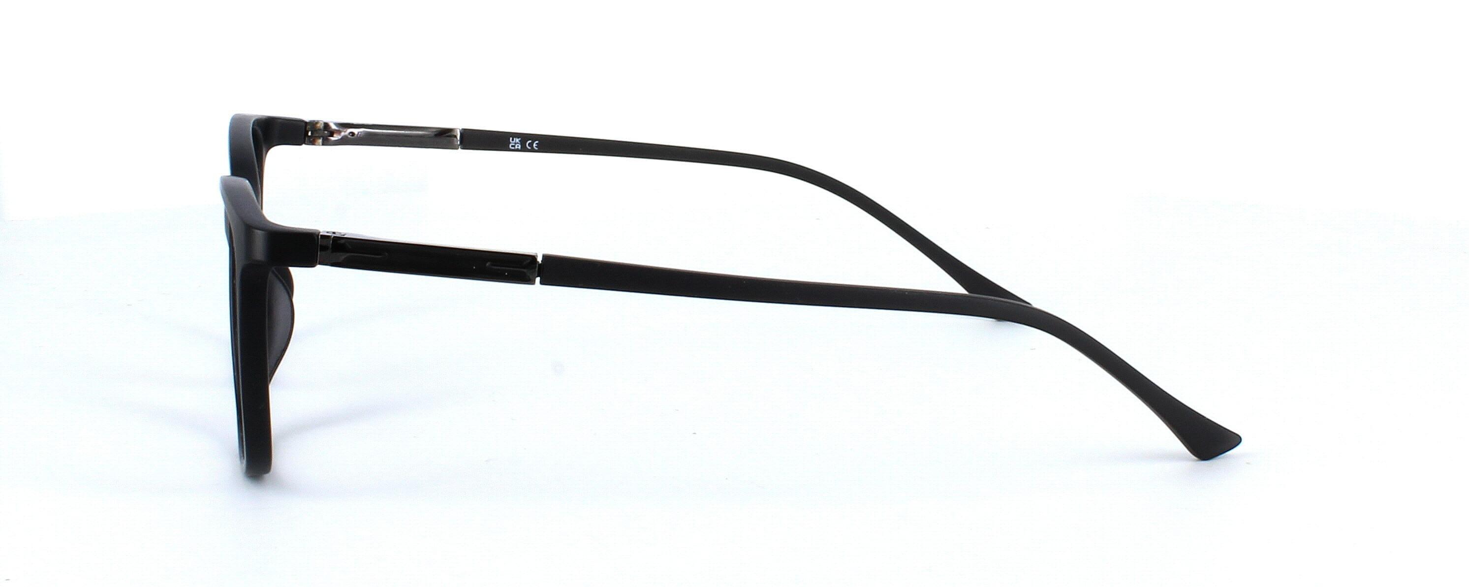 Precious - Women's oval shaped matt black plastic glasses with sprung hinge temple - image view 3