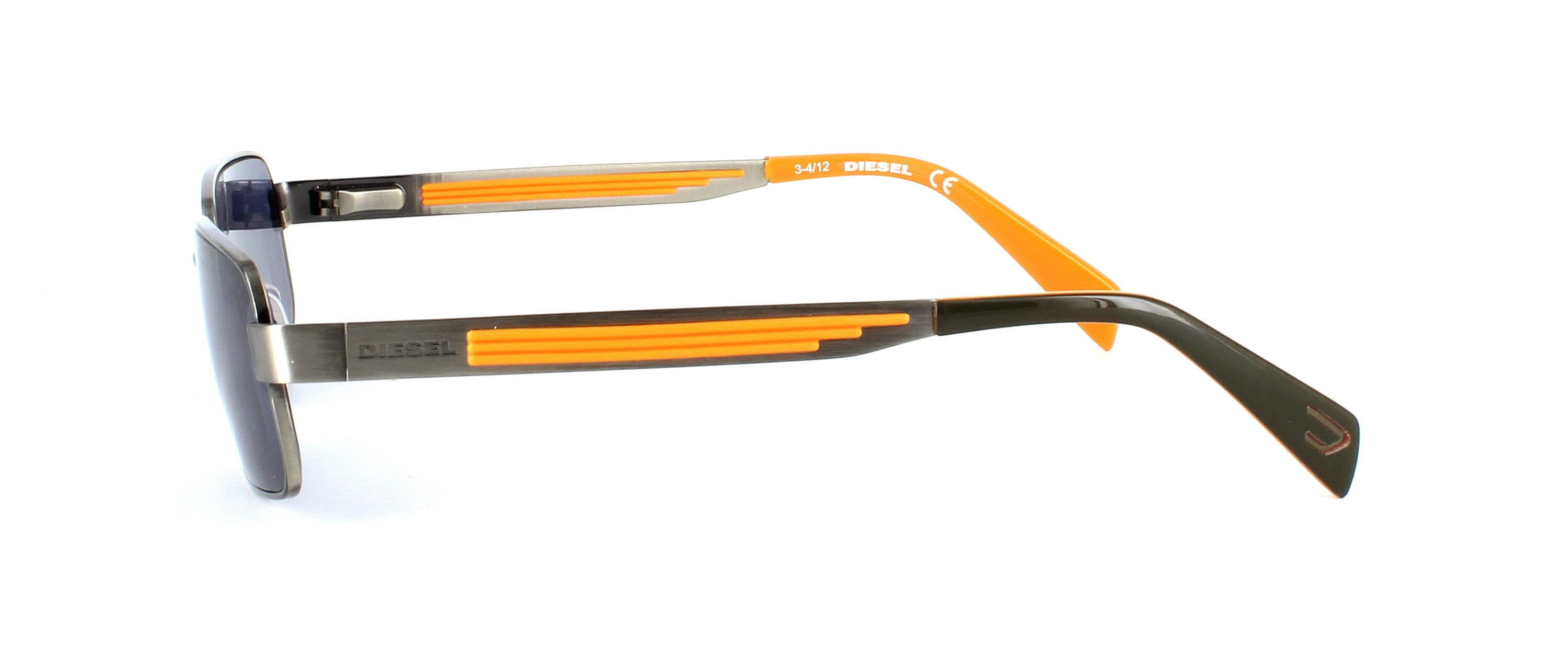 DIESEL 5051 - Gunmetal - Prescription Sunglasses - Gent's metal frame with spring hinged temples and rectangular shaped lenses - image view 3