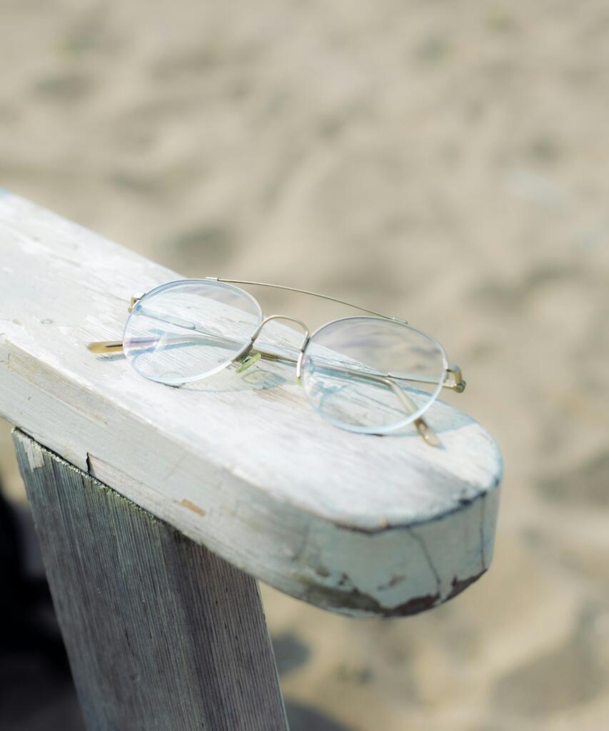 Our Top Tips For Travelling With Glasses