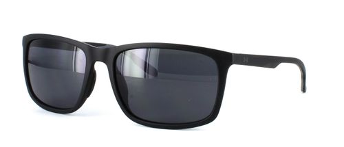 Unisex sports sunglasses in matt black with rectangular shaped lenses, rubber nose pads and rubber coated ear tip - image view 1
