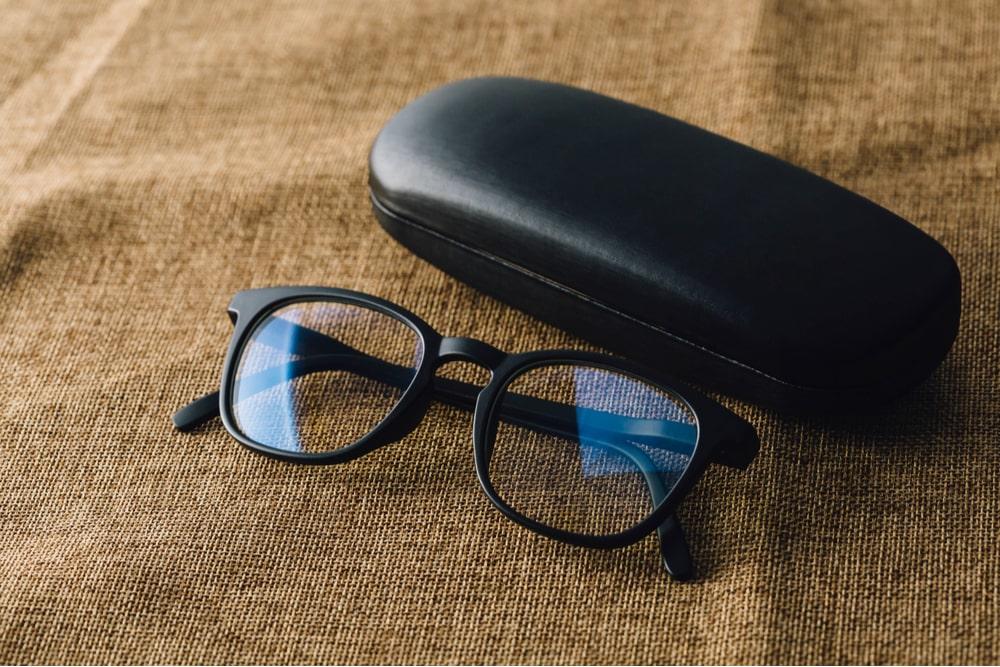 The Benefits of Using Anti-glare Lenses for Your Glasses