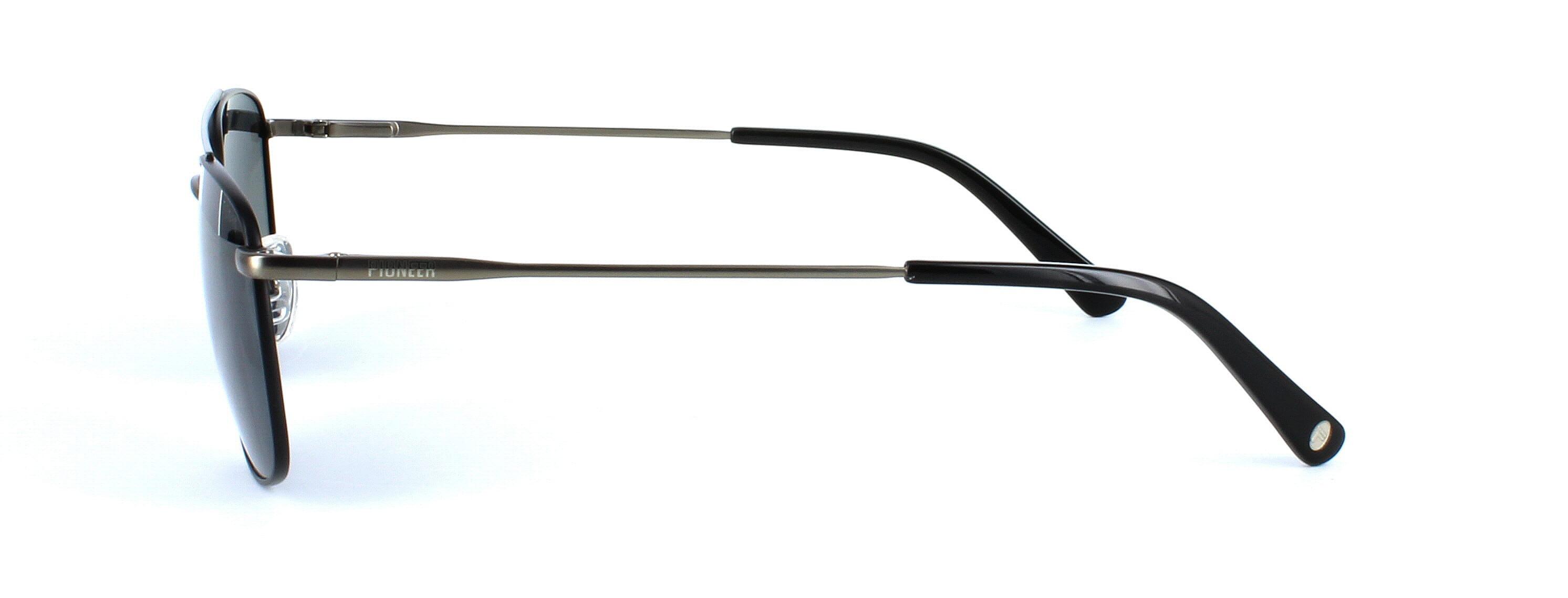 Carlo - Unisex 2-tone aviator style sunglasses here in black and gunmetal - image view 5