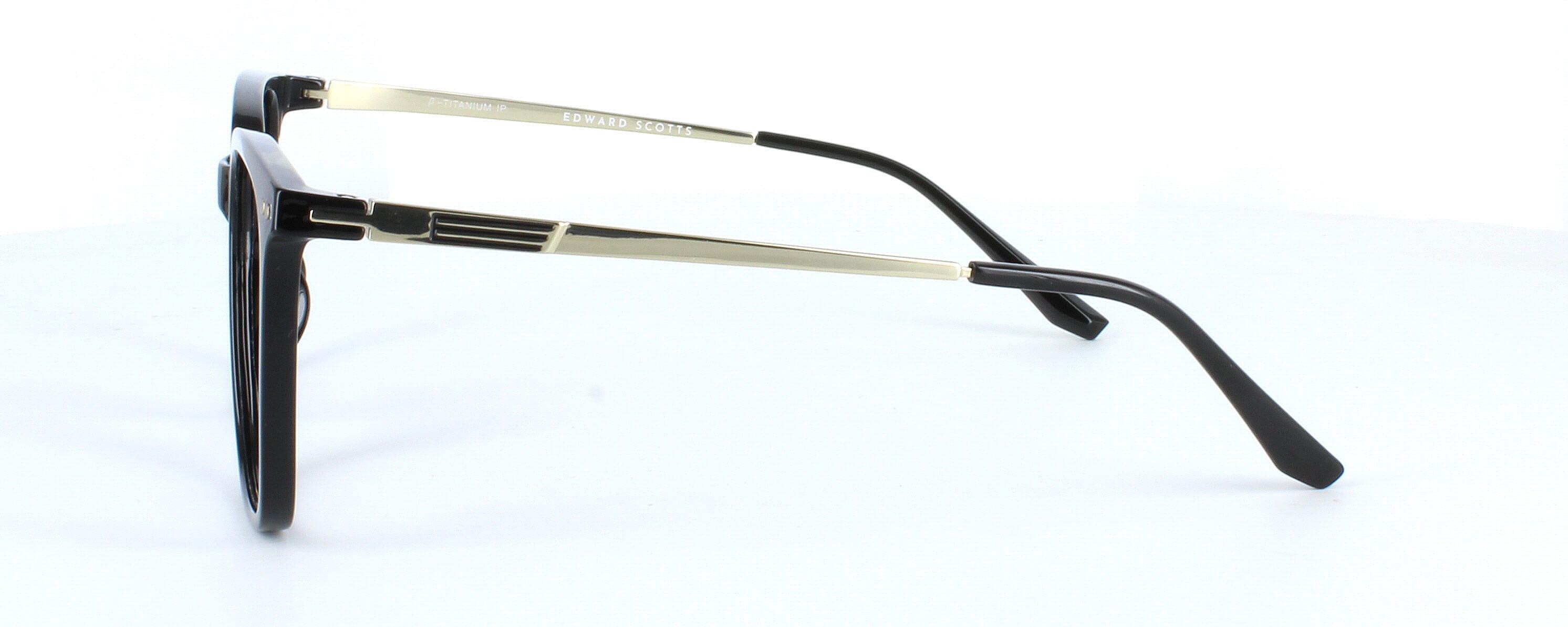 Edward Scotts ST6202 - Shiny black - Gent's acetate frame with square shaped lenses with silver titanium arms - image view 3
