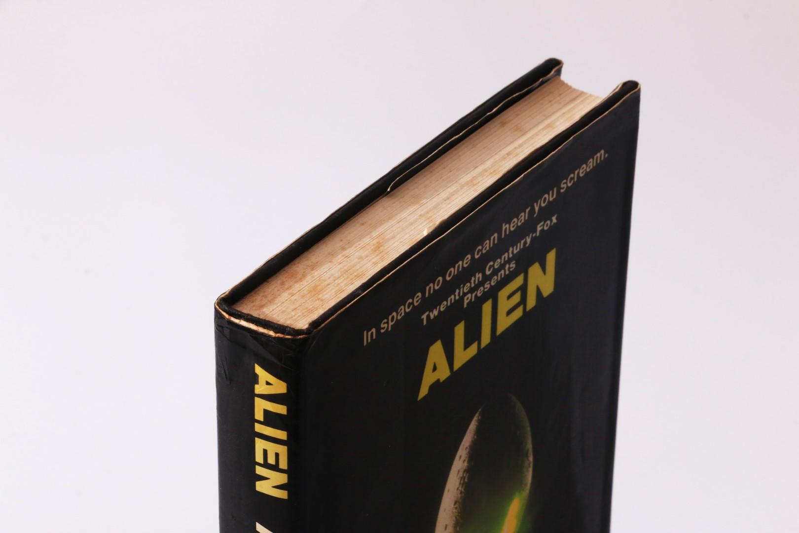 Alan Dean Foster - Alien - MacDonald & Jane's, 1979, First Edition.