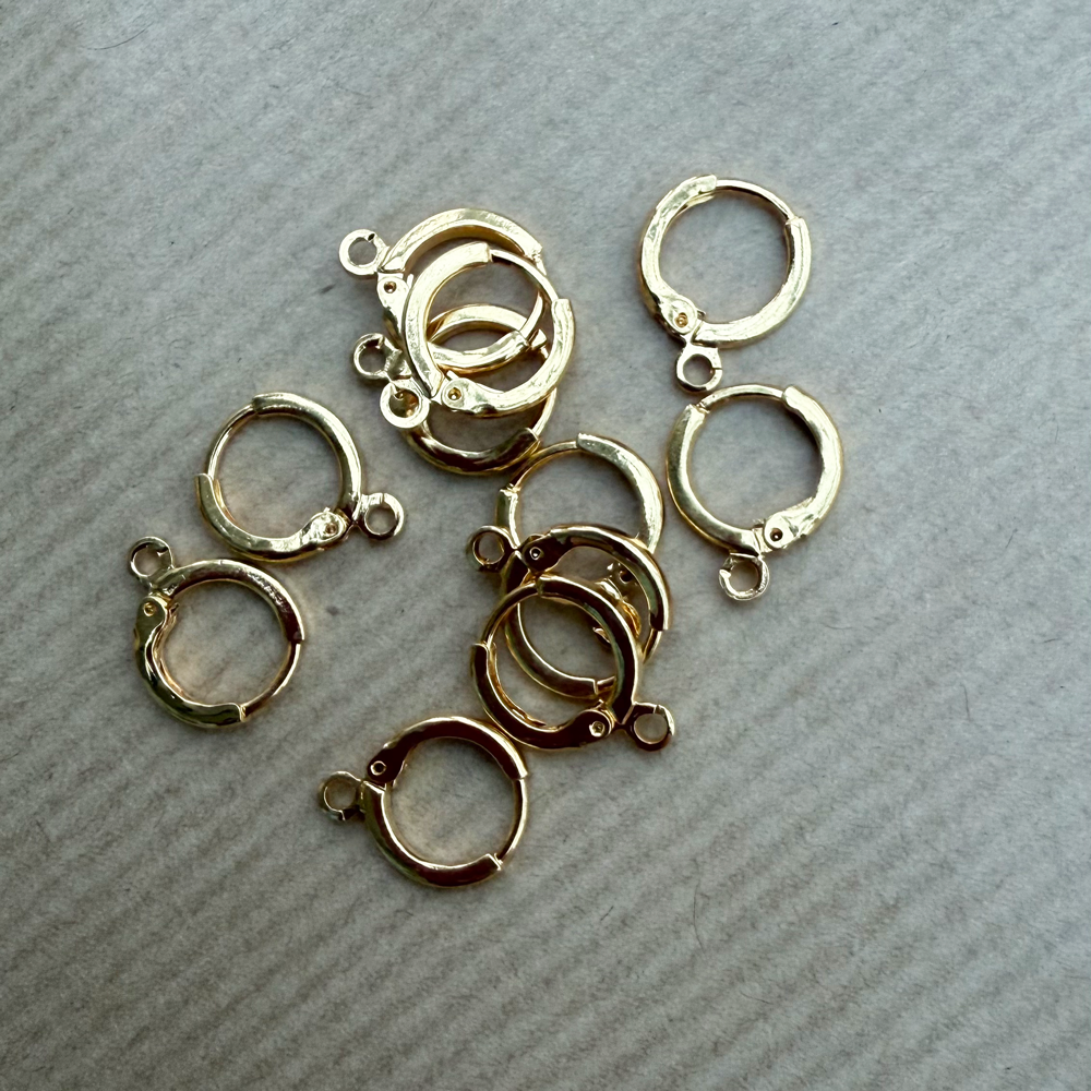 Gold Huggie Ear Fitting